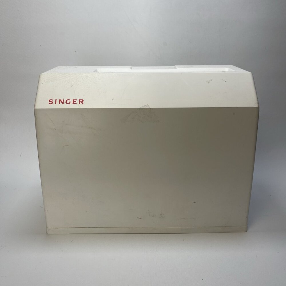 Original Singer 9005 Sewing Machine Plastic Protective Carrying Storage Case**